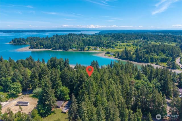 Property photo for 17208 3rd Avenue Nw, Lakebay photo 3