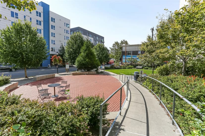 Property photo for 4457 44th Avenue Sw #101, Seattle photo 34