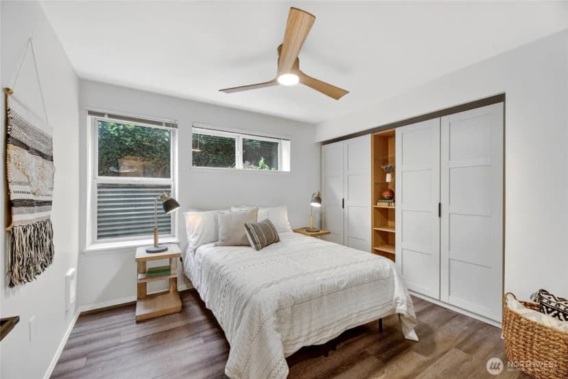Property photo for 4457 44th Avenue Sw #101, Seattle photo 21