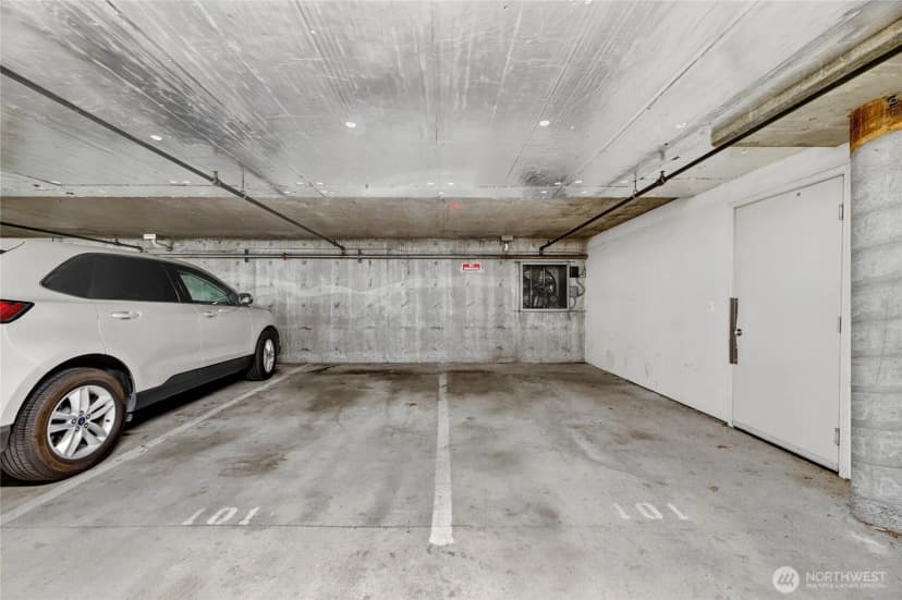 Property photo for 4457 44th Avenue Sw #101, Seattle photo 26