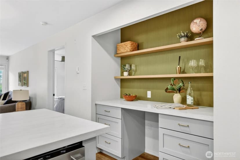Property photo for 4457 44th Avenue Sw #101, Seattle photo 9