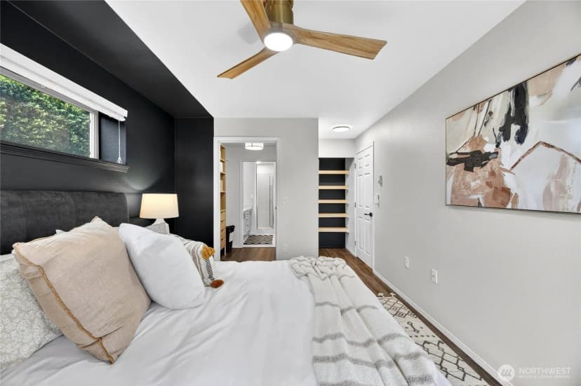 Property photo for 4457 44th Avenue Sw #101, Seattle photo 17