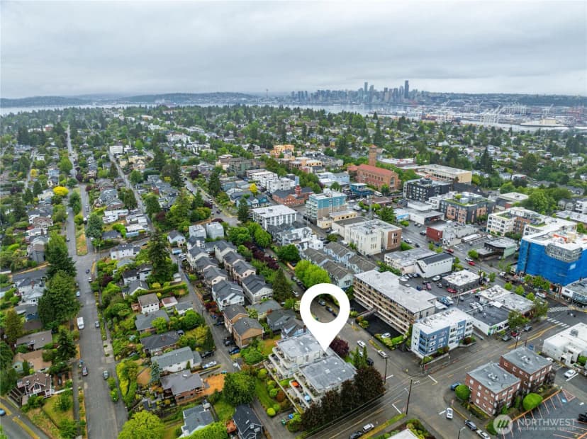 Property photo for 4457 44th Avenue Sw #101, Seattle photo 27