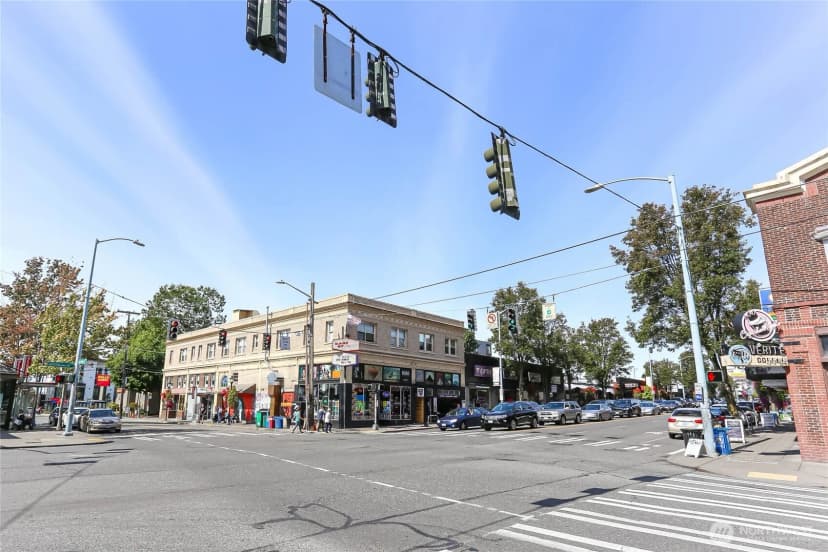 Property photo for 4457 44th Avenue Sw #101, Seattle photo 33