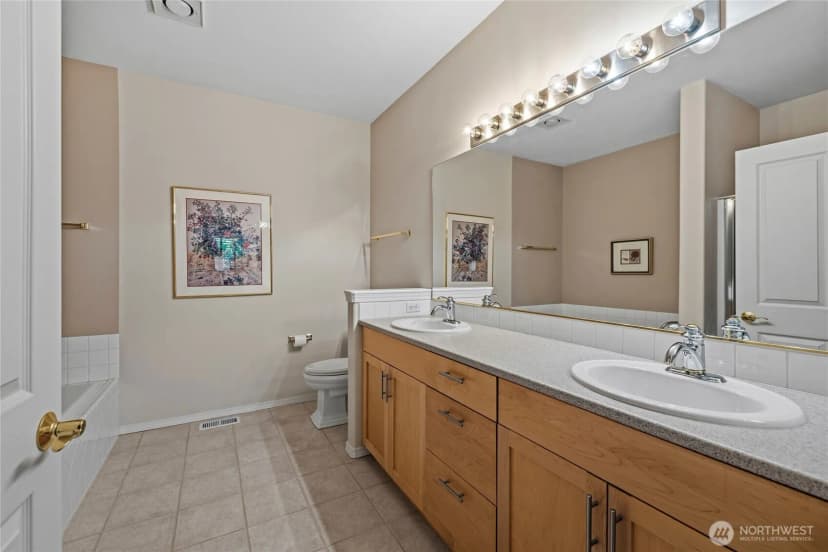Property photo for 1813 Cedar Springs Lane, Anacortes photo 24