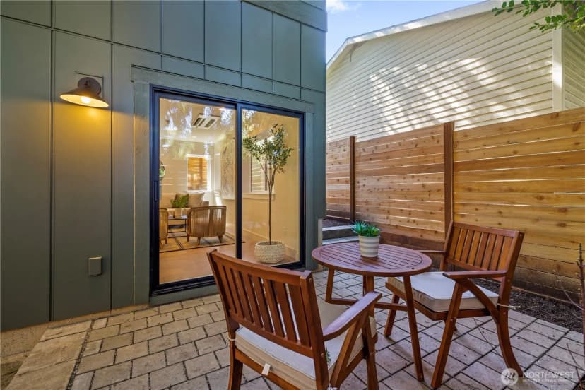 Property photo for 3022 Ne 95th, Seattle photo 23