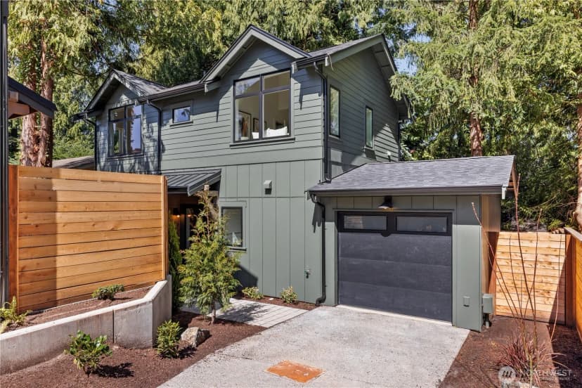Property photo for 3022 Ne 95th, Seattle