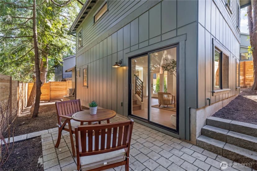Property photo for 3022 Ne 95th, Seattle photo 22