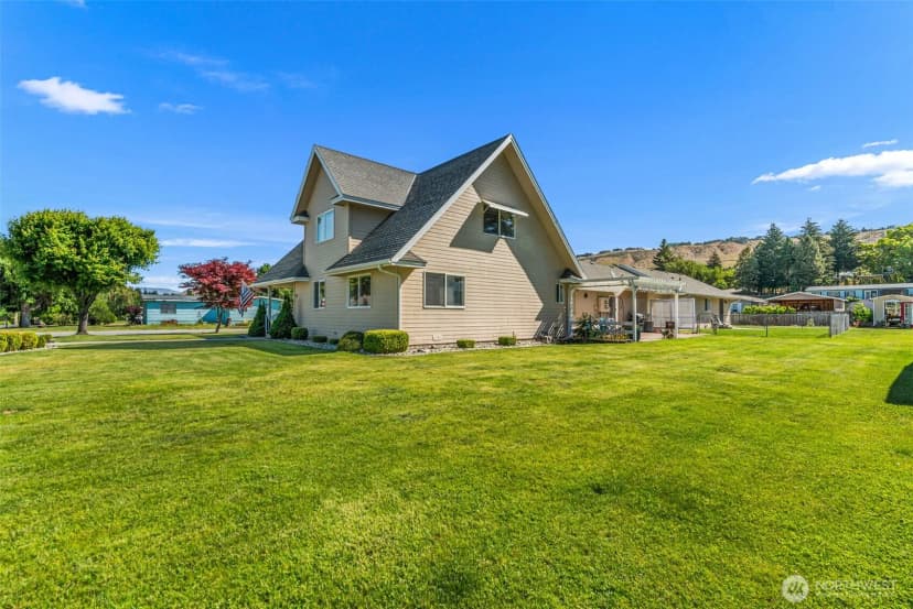 Property photo for 2509 Nw Boston Avenue, East Wenatchee photo 35