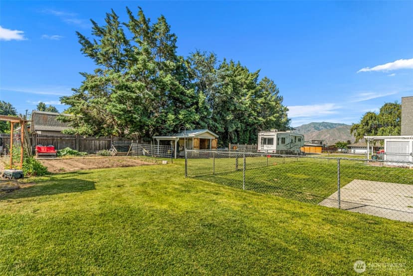 Property photo for 2509 Nw Boston Avenue, East Wenatchee photo 31