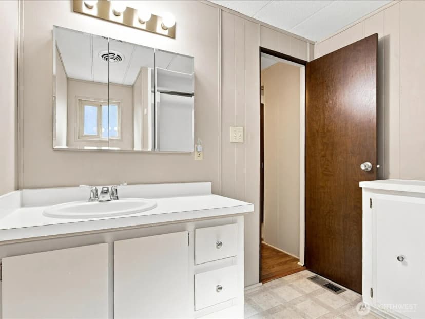 Property photo for 1415 84th Street Se #126, Everett photo 22