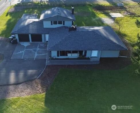Property photo for 108 W Bartlett Road, Lynden photo 6