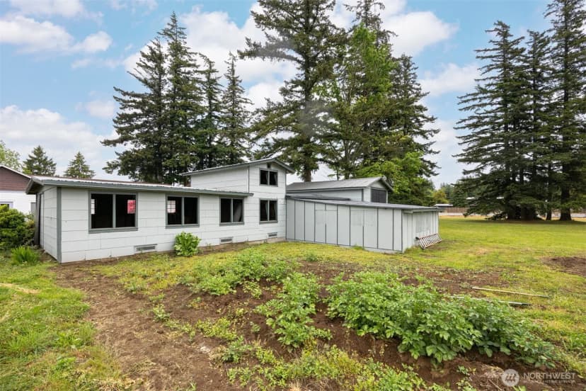 Property photo for 108 W Bartlett Road, Lynden photo 9