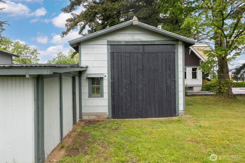 Property photo for 108 W Bartlett Road, Lynden photo 38