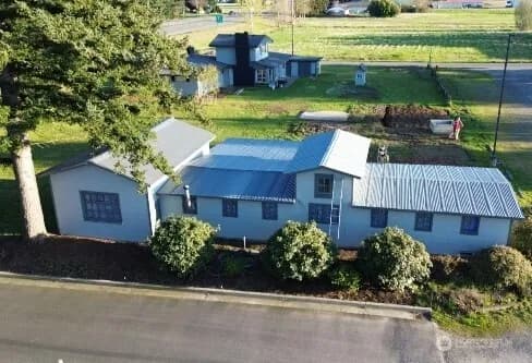 Property photo for 108 W Bartlett Road, Lynden photo 4