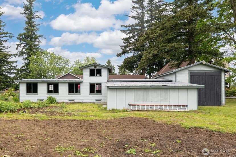 Property photo for 108 W Bartlett Road, Lynden photo 37