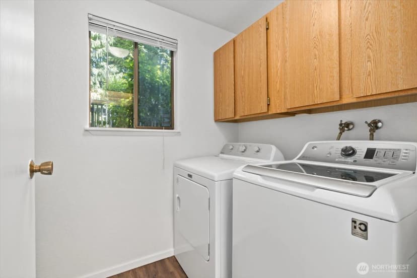 Property photo for 10015 Ne 123rd Street #g-a, Kirkland photo 15