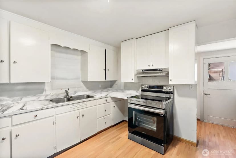 Property photo for 26801 108t Avenue Se, Kent photo 11