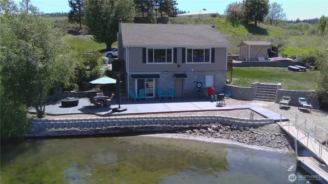 Property photo for 6 Marions Cove Road, Republic