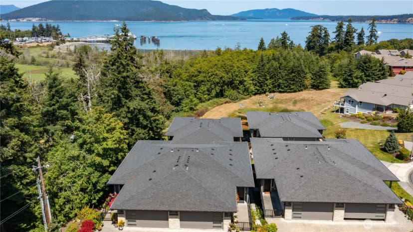Property photo for 4938 Portalis Way #6, Anacortes photo 3