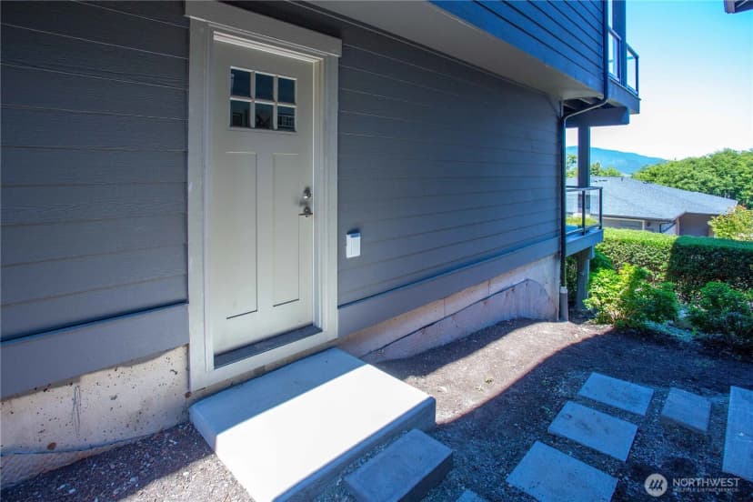 Property photo for 4938 Portalis Way #6, Anacortes photo 38