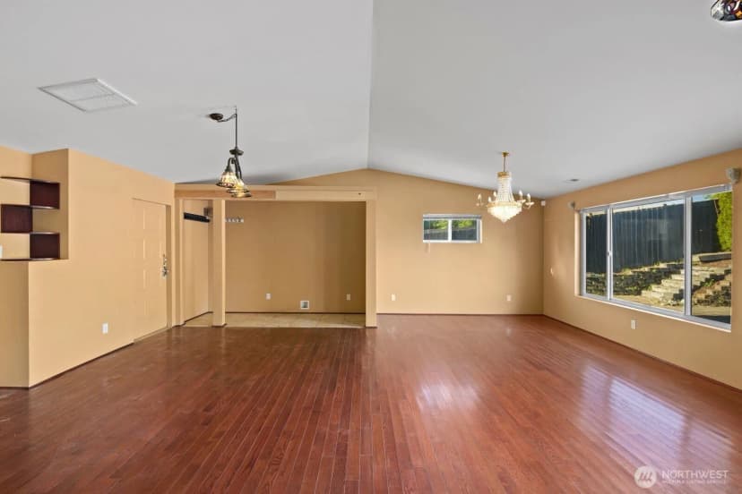 Property photo for 32828 22nd Avenue Sw, Federal Way photo 10