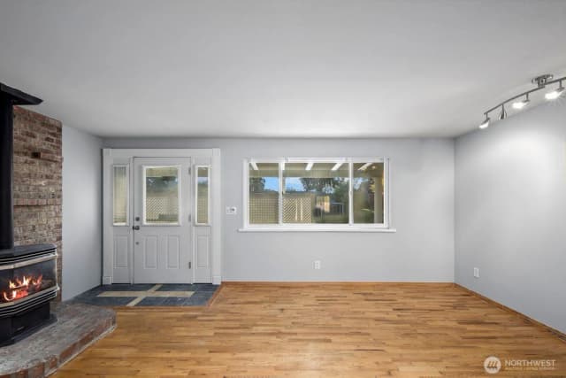 Property photo for 32828 22nd Avenue Sw, Federal Way photo 5
