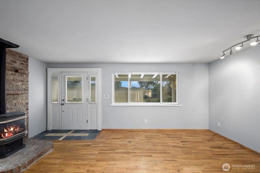 Property photo for 32828 22nd Avenue Sw, Federal Way photo 5