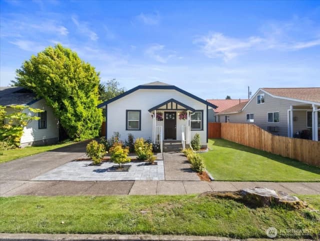 Property photo for 3053 Garfield Street, Longview
