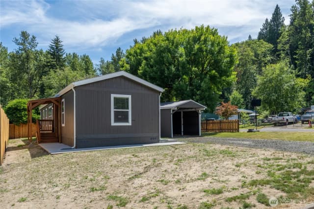Property photo for 102 Sir Lancelot Way, Castle Rock photo 3