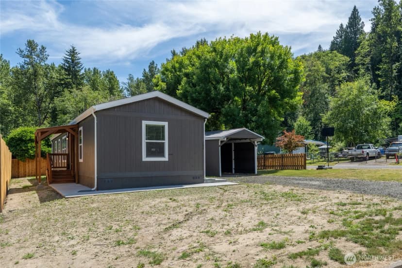 Property photo for 102 Sir Lancelot Way, Castle Rock photo 3