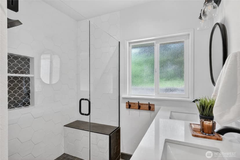 Property photo for 418 Briar Road, Bellingham photo 22