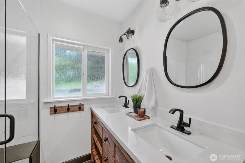 Property photo for 418 Briar Road, Bellingham photo 23