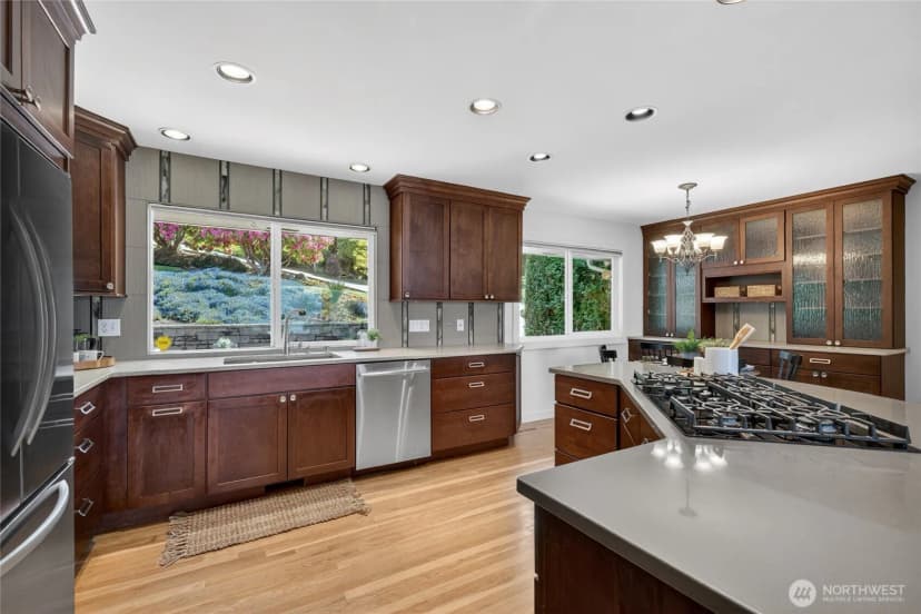 Property photo for 418 Briar Road, Bellingham photo 12