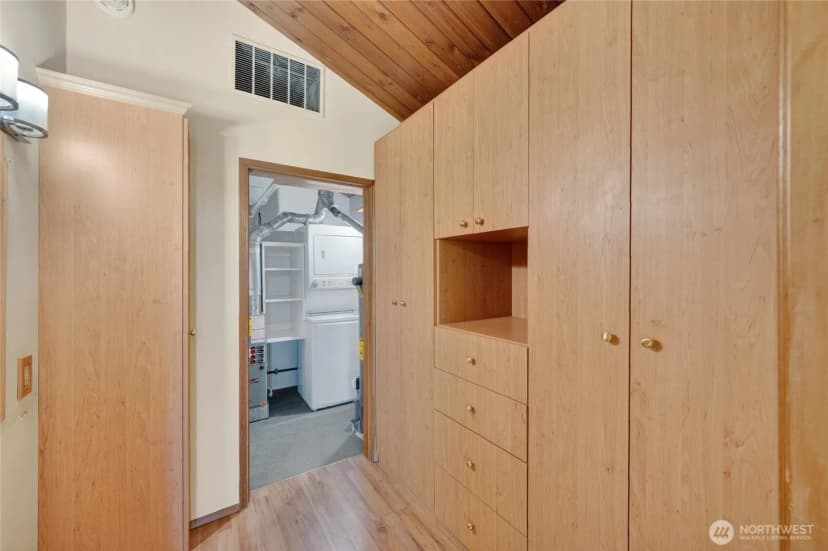 Property photo for 418 Briar Road, Bellingham photo 30