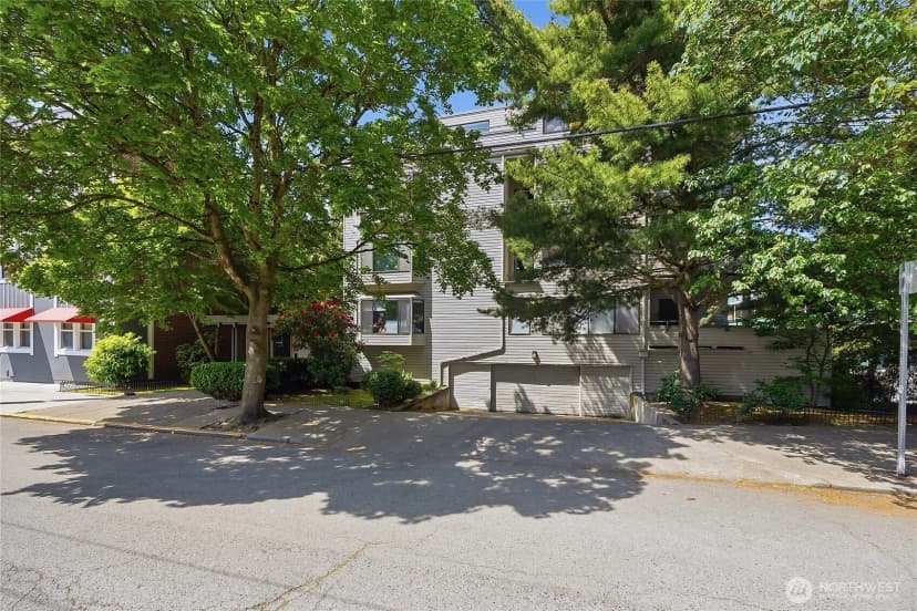 Property photo for 211 Summit Avenue E #405, Seattle photo 25