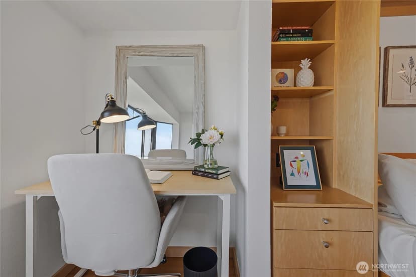 Property photo for 211 Summit Avenue E #405, Seattle photo 9