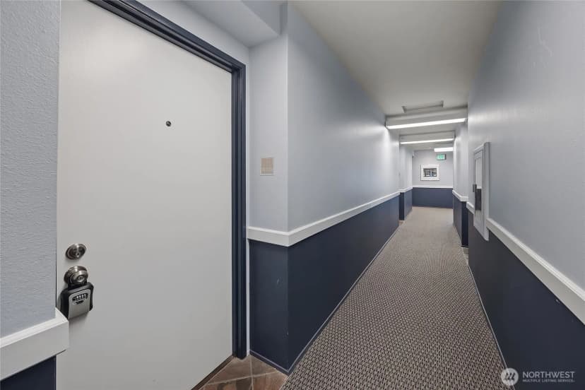 Property photo for 211 Summit Avenue E #405, Seattle photo 22