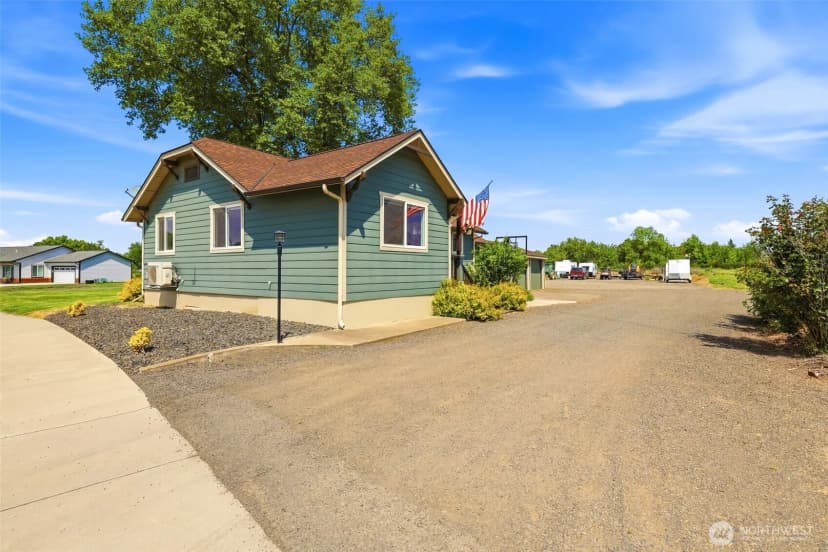 Property photo for 428 Sw 12th Street, College Place photo 31