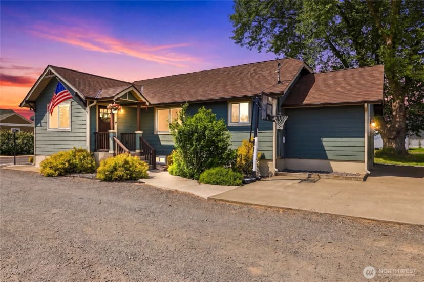 Property photo for 428 Sw 12th Street, College Place