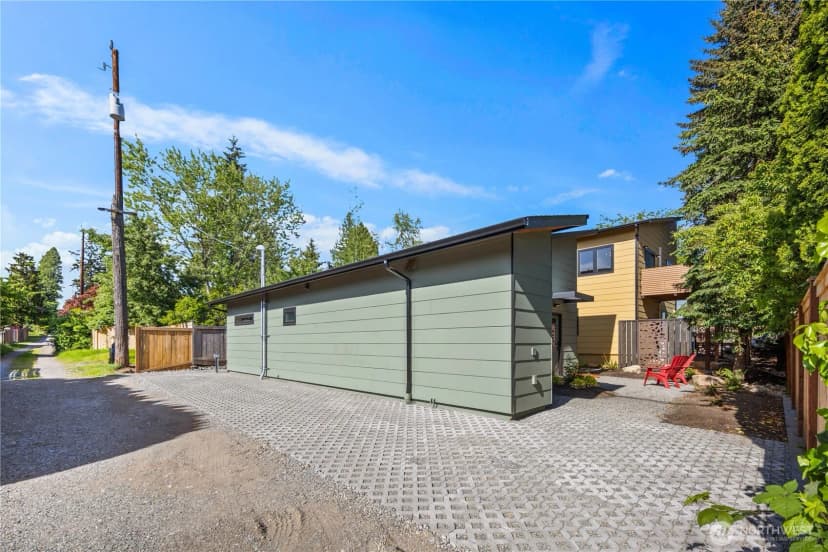 Property photo for 8623 30th Avenue Sw, Seattle photo 12