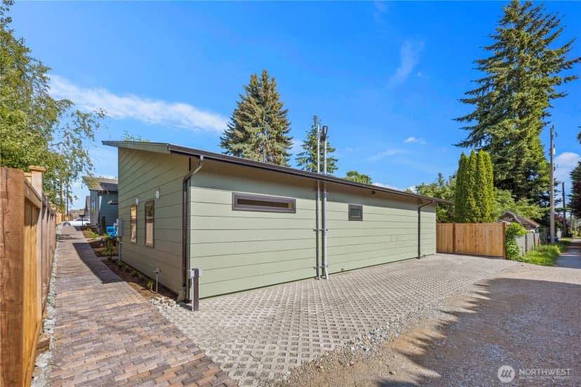 Property photo for 8623 30th Avenue Sw, Seattle photo 15