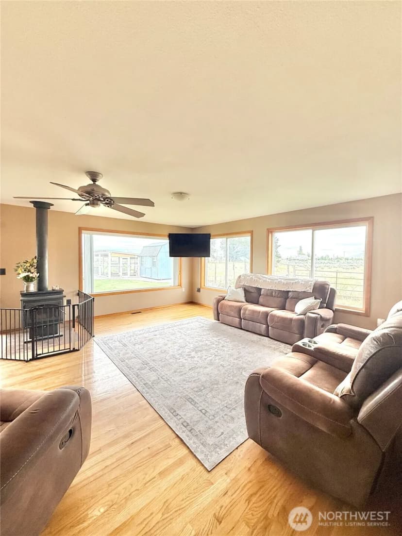 Property photo for 225 Robinson Canyon Road, Omak photo 28