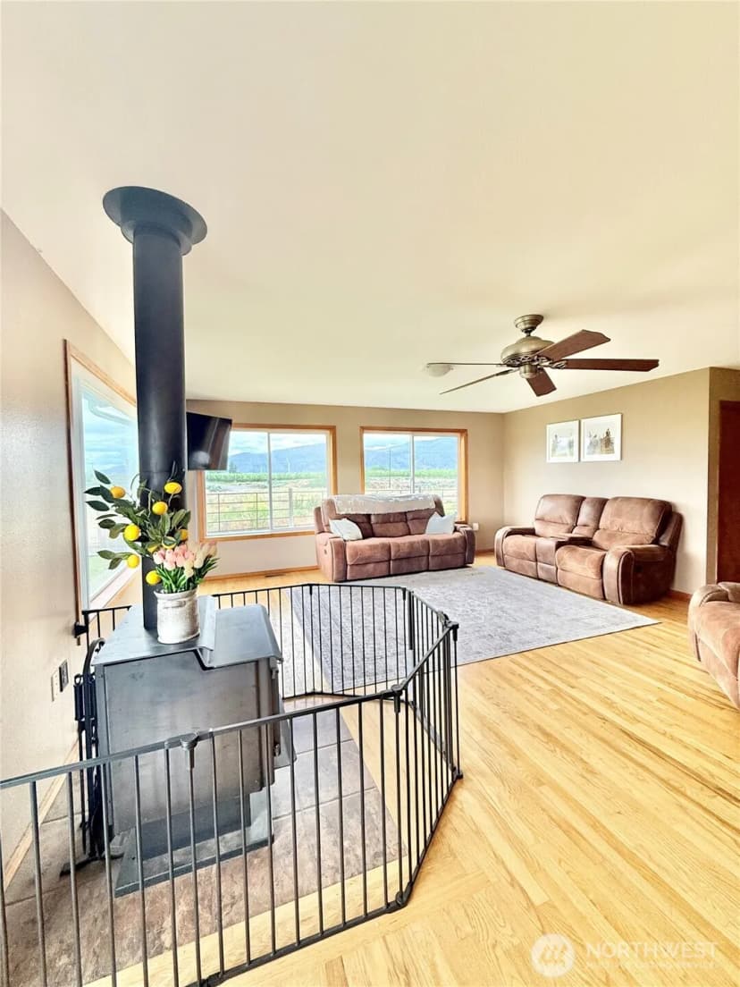 Property photo for 225 Robinson Canyon Road, Omak photo 26