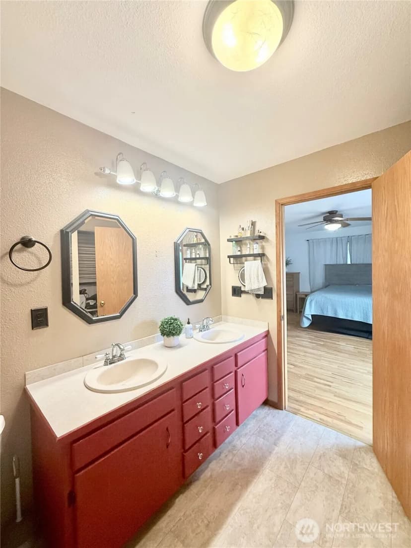 Property photo for 225 Robinson Canyon Road, Omak photo 34