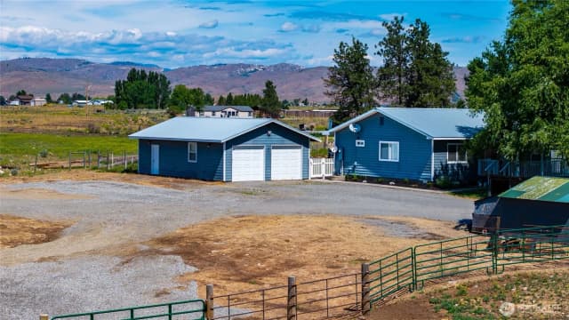 Property photo for 225 Robinson Canyon Road, Omak photo 3