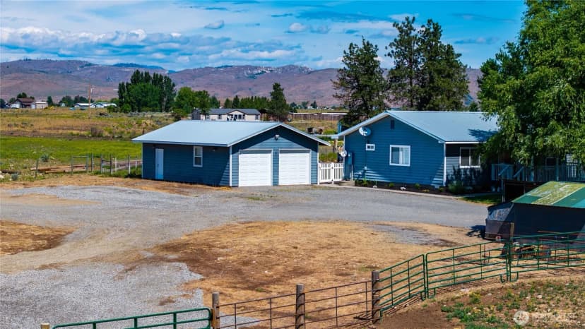 Property photo for 225 Robinson Canyon Road, Omak photo 3