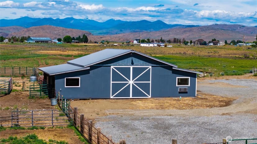 Property photo for 225 Robinson Canyon Road, Omak photo 4
