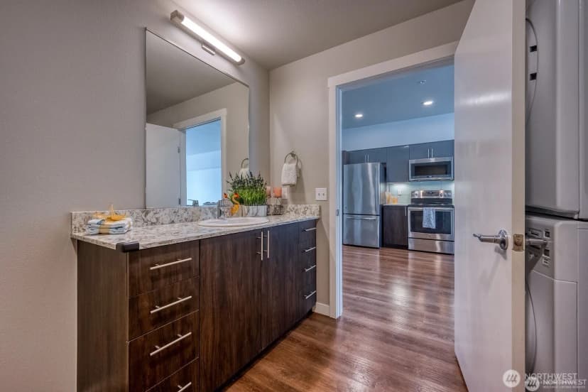 Property photo for 1085 103rd Avenue Ne #526, Bellevue photo 14