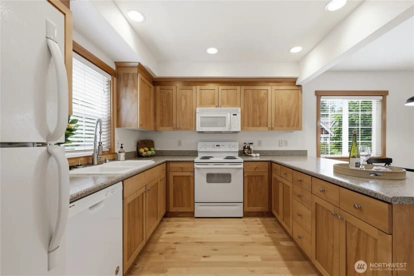 Property photo for 1368 Stonecress Lane Ne, Bainbridge Island photo 16